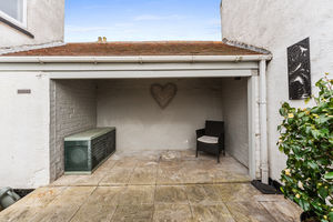 Photo 24- click for photo gallery